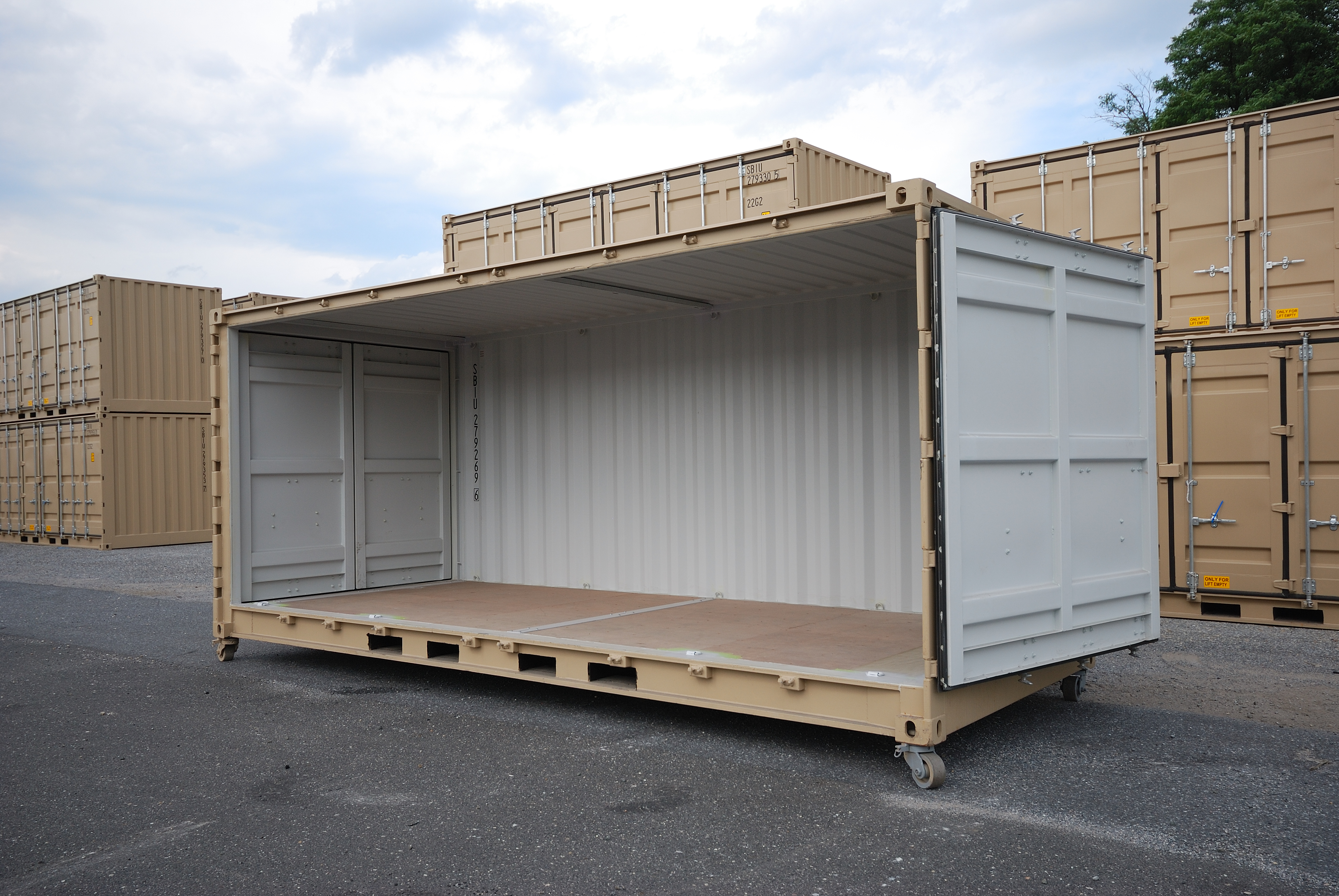 20’ x 8’6” Dry Freight ISO Container - One Full Side Opener & Double Doors One End